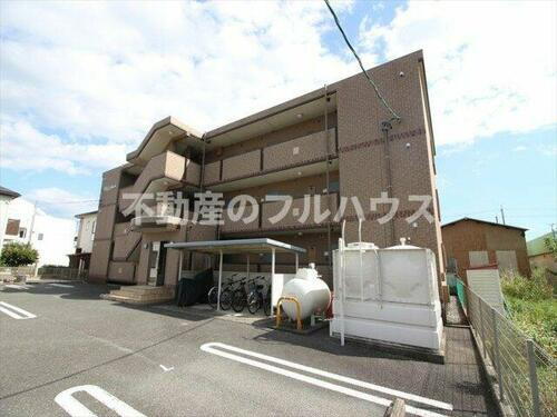 愛知県豊川市西香ノ木町１丁目 賃貸マンション