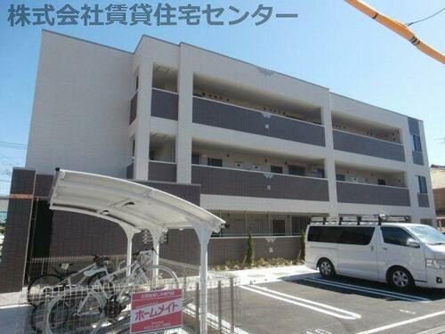 和歌山県和歌山市太田 3階建