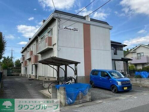 埼玉県北足立郡伊奈町本町２丁目 2階建