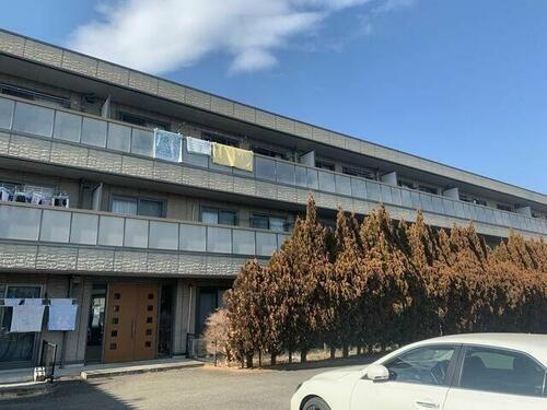 神奈川県高座郡寒川町一之宮４丁目 3階建