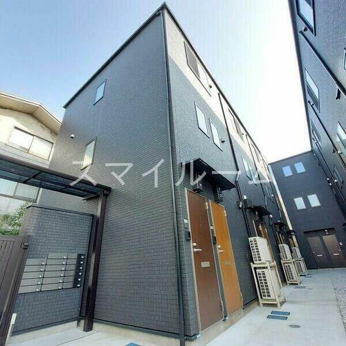 東京都大田区中馬込１丁目 3階建