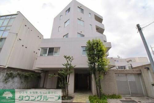 東京都世田谷区宮坂３丁目 6階建