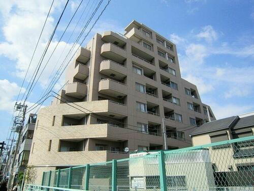 東京都世田谷区上野毛１丁目 9階建