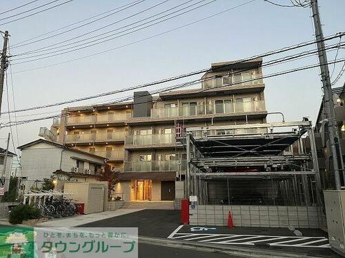 神奈川県藤沢市川名１丁目 5階建