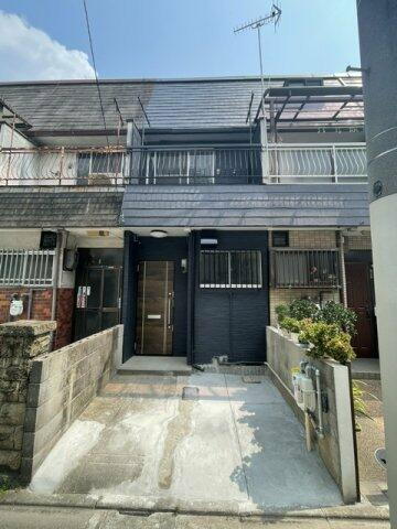 南寺方北通り２丁目テラスハウス 2階建