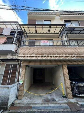 大阪府寝屋川市成美町 3階建 築31年11ヶ月