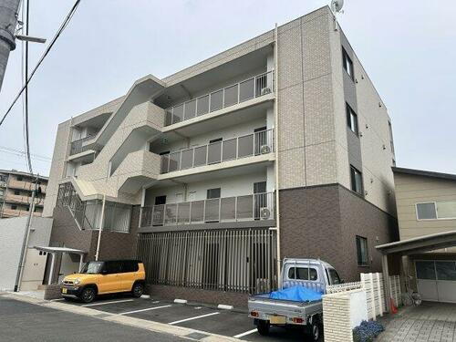 グレイスリンデンバンⅤ 4階建