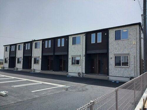 徳島県阿南市見能林町東浦 2階建 