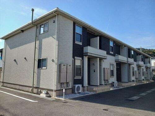 徳島県鳴門市撫養町黒崎字宮津 2階建