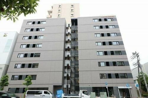 プレールドゥーク新丸子 8階建