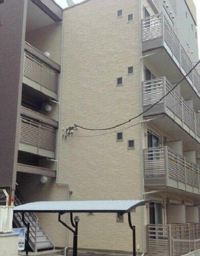 神奈川県横浜市南区山王町３丁目 築8年7ヶ月 4階建