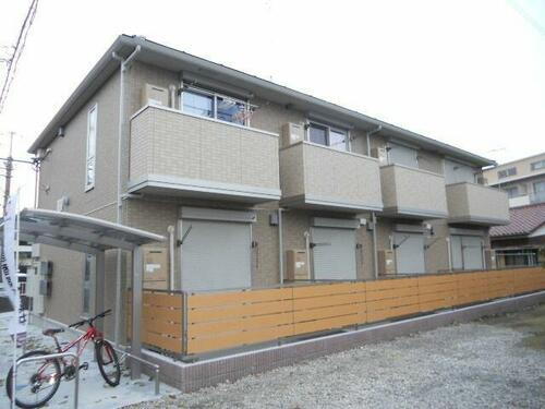神奈川県藤沢市本鵠沼５丁目 2階建