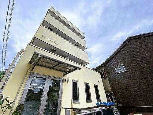 兵庫県神戸市兵庫区湊山町 4階建 築12年9ヶ月