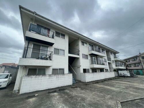 シャトー上本町 3階建