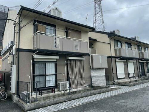 ファミール安室東Ａ棟 2階建