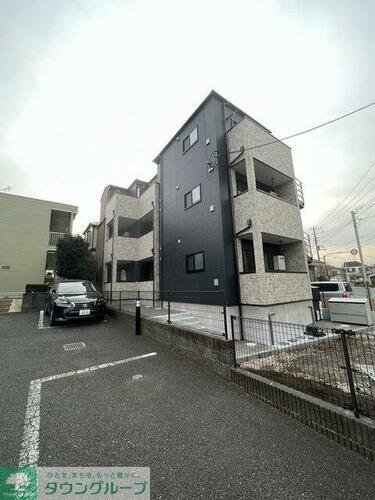 東京都清瀬市中清戸１丁目 3階建