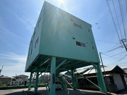 サクライビル 3階建
