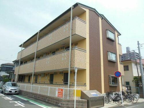 シャルマン五番館 3階建