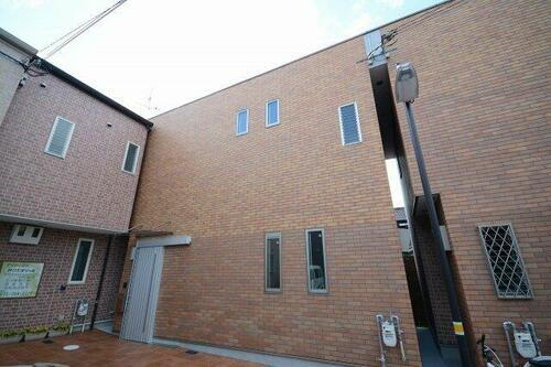 グラーツ浜寺駅前Ｂ号 2階建