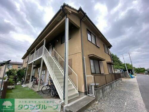 埼玉県蕨市錦町５丁目 2階建