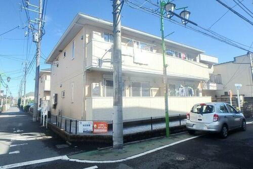 東京都小金井市緑町５丁目 2階建