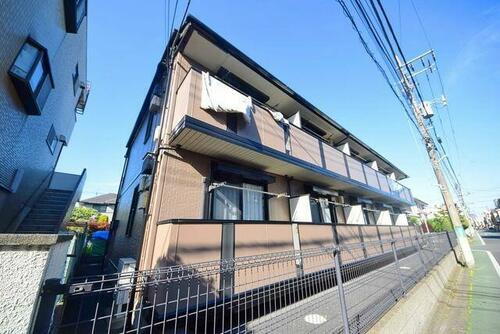 東京都府中市緑町１丁目 2階建