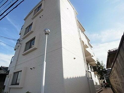 奈良県奈良市あやめ池南１丁目 築37年9ヶ月 4階建