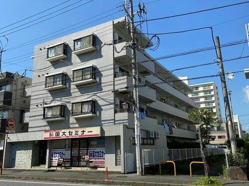 千葉県船橋市山野町 4階建