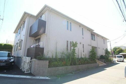 神奈川県川崎市宮前区有馬８丁目 2階建