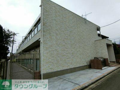 埼玉県狭山市富士見１丁目 2階建
