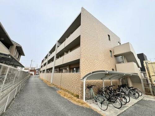 メゾンハピネスⅡ 3階建