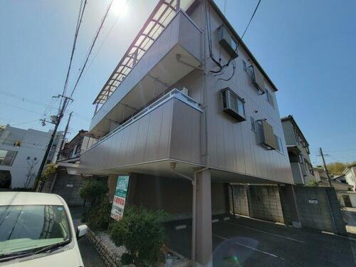 クレールコート 3階建