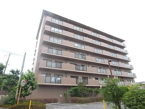 ファミール 7階建