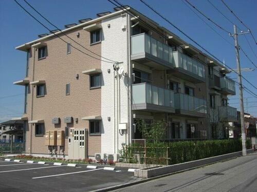 広島県福山市川口町５丁目 3階建 築11年4ヶ月