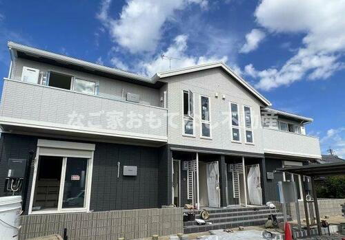愛知県北名古屋市沖村岡 2階建 築2年3ヶ月