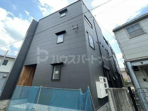 ＫＩＳＢＩＧ南小岩 3階建