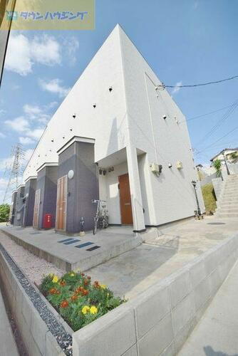 千葉県千葉市花見川区浪花町 築9年6ヶ月 2階建