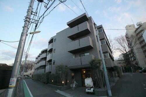 東京都世田谷区北烏山９丁目 4階建
