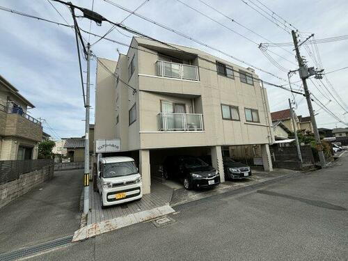 ピュアコート北八代 3階建