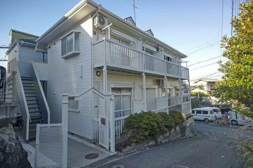 神奈川県横浜市磯子区中原３丁目 賃貸アパート