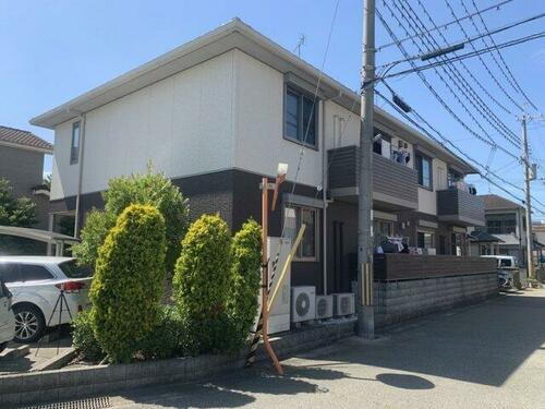 シャーメゾン一色東 2階建