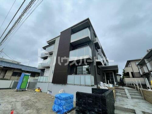 Ｆｅｅ　ｄｅ　ｆｌｅｕｒａｇｅ 3階建
