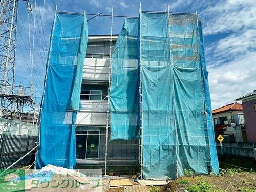 埼玉県草加市谷塚２丁目 3階建 