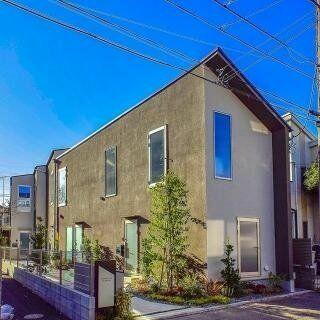 東京都世田谷区給田４丁目 2階建