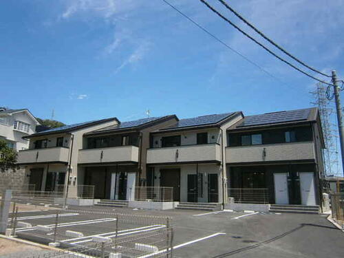 神奈川県平塚市根坂間 賃貸アパート