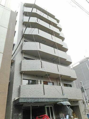 東京都港区白金３丁目 8階建
