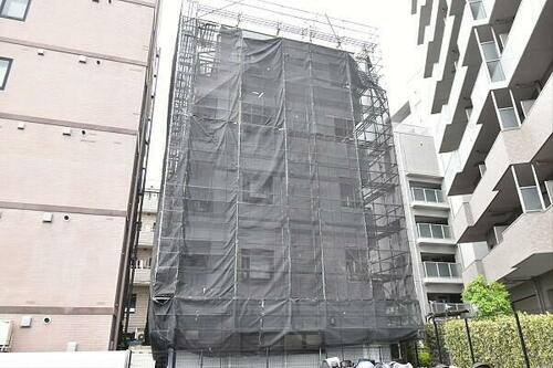 東京都調布市東つつじケ丘１丁目 5階建