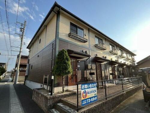 愛知県一宮市小信中島字西山 テラスハウス