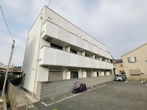 大阪府堺市北区宮本町 3階建