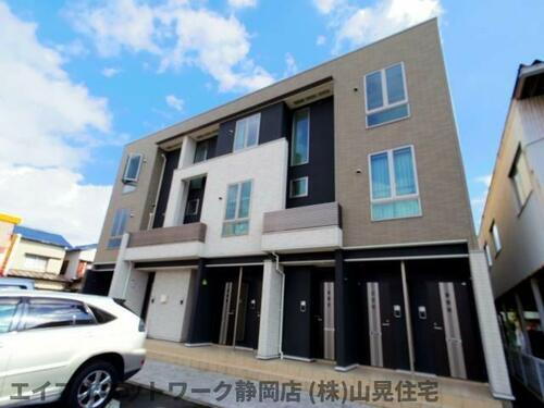 静岡県静岡市葵区沓谷６丁目 3階建 築13年1ヶ月